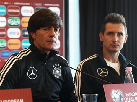 מצטרף לצוות המקצועי. קלוזה (מימין) ולב (Getty)