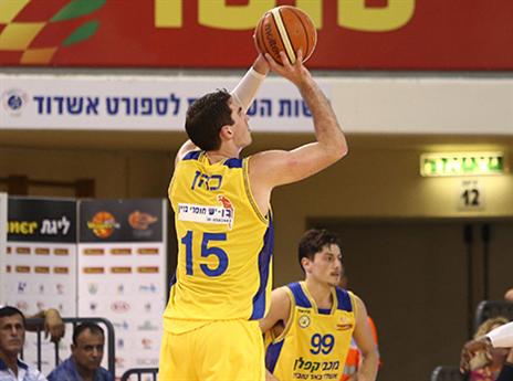 חזר לתודעה. ג'ייק כהן (דני מרון)