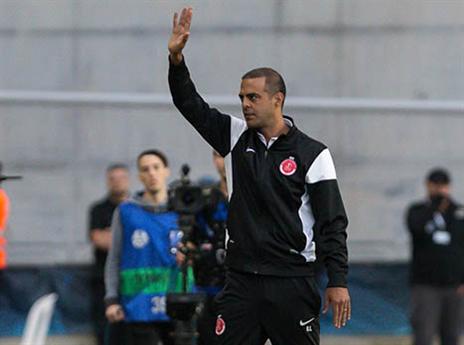 לוזון ינסה להשאיר את הפועל ת"א בליגה על כר הדשא (אלן שיבר)