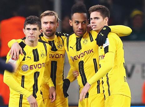 שער 100 לאובמיאנג בצהוב-שחור (gettyimages)