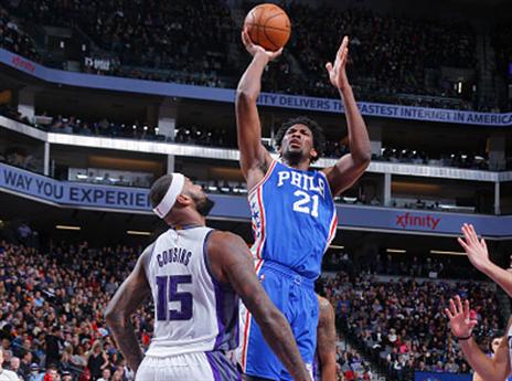 קאזינס התרשם. אמביד (getty)