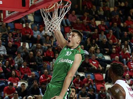 הימם את הקהל בפתיחה. קופרברג (אלן שיבר)