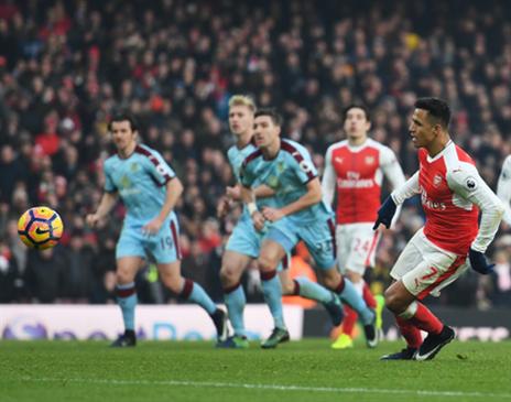 אבל לסאנצ'ס היו תוכניות אחרות (Getty)