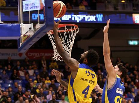 סילי הוביל את הקו האחורי הצהוב (אלן שיבר)