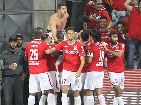 תמיד רגוע ובטוח בעצמו. מליקסון (דני מרון)