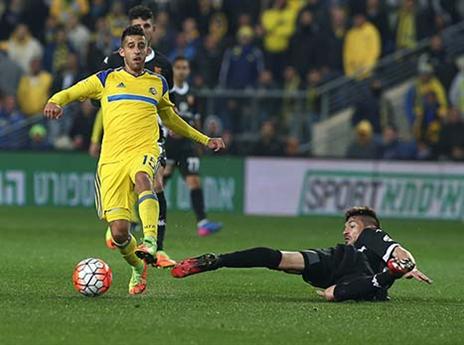 מחמאות למלך הבישולים. מיכה (אלן שיבר)