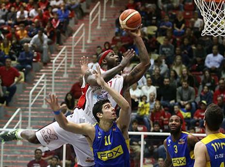 כמעט "טריפל דאבל". הולוואי (מנהלת הליגה)