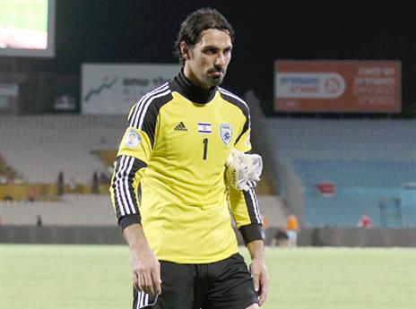 "מתגעגע לשחק כדורגל". אוואט