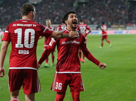 כהן חוגג עם גרוס: "הראינו מהדקה הראשונה שאנחנו רוצים לנצח בשביל האוהדים" (צילום: אתר המועדון)