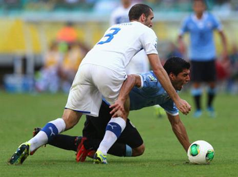 אפשר למצוא הרבה נקודות דמיון בין סוארס לקייליני (getty)