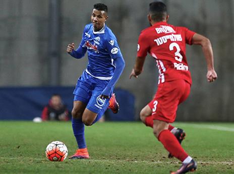 דוס סנטוס צפוי לחתום בימים הקרובים (צילום: אלן שיבר)