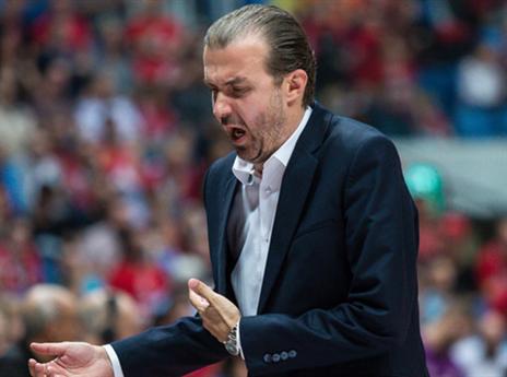 פיאניג'אני כועס. י-ם איבדה את הראש (מנהלת הליגה)