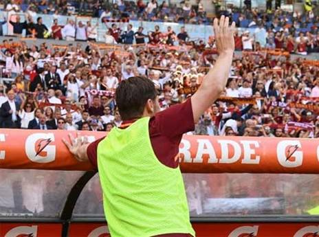 הקפטן הודה לאוהדים (Getty)