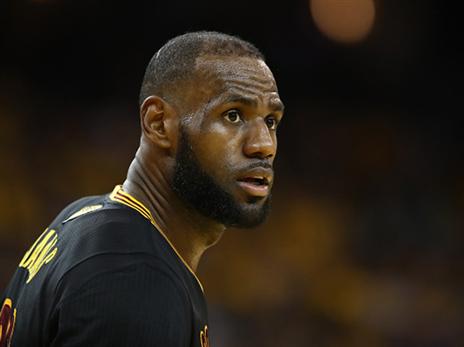 מצא חיזוק. לברון (getty)