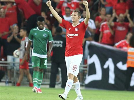 השער נשאר נקי. קורהוט (אלן שיבר)