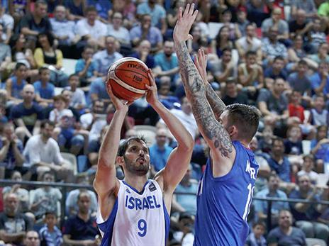 חזר לסגל, אך היה חלש. כספי (אלן שיבר)