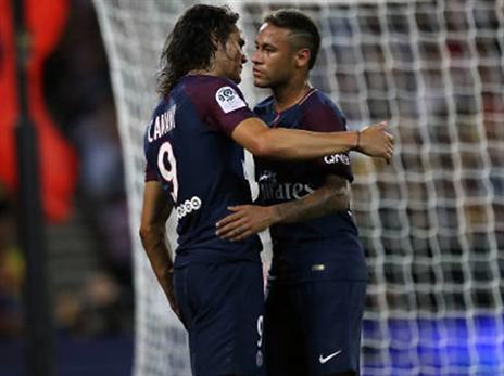 לא כוחות. פ.ס.ז' פירקה גם את סנט אטיין (getty)