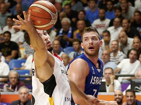 כל כך הרבה איבודים שטותיים של הנבחרת, שגם איבדה מהדרייב שלה ברבע השלישי (אלן שיבר)