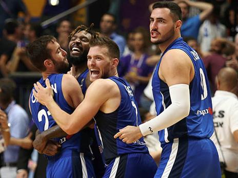 קאמבק וניצחון דרמטי לנבחרת (צילום: אלן שיבר)