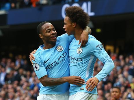 סאנה וסטרלינג חוגגים עוד הצגה בתכלת (getty)