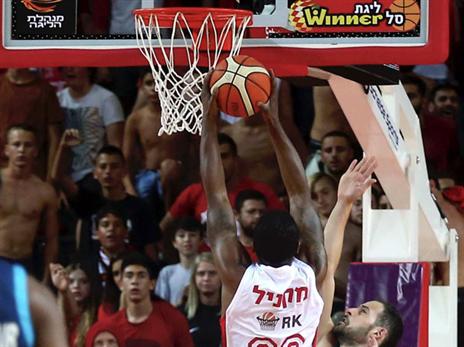 מקניל. לא קורא לעצמו מנהיג (מנהלת הליגה)