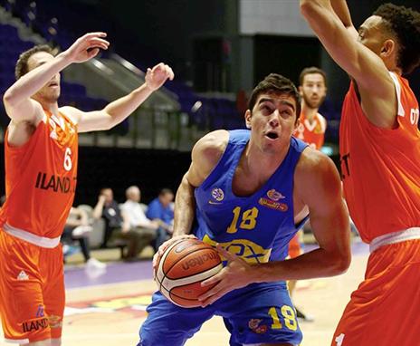 "שיחקנו כדורסל נהדר". שגב (אלן שיבר)