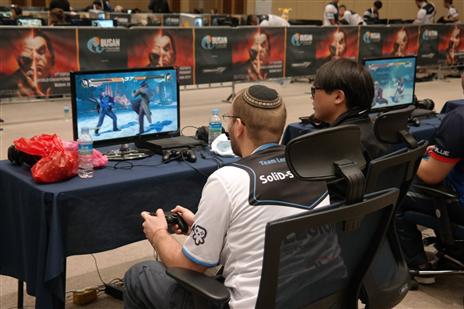 מיכאל קרקז. נחשב לחביב הקהל. צילום: IESF.