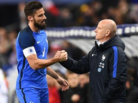 נבחרת צרפת ממשיכה לנצח (getty)