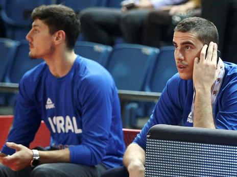 נופו ברגע האחרון. בלייזר וזיו (אלן שיבר)