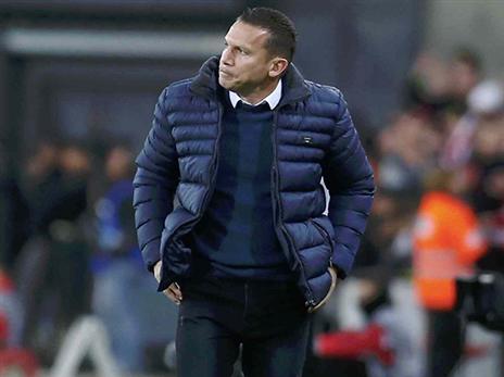 הבין שהוא חייב לשחק על תוצאה. בכר (אלן שיבר)