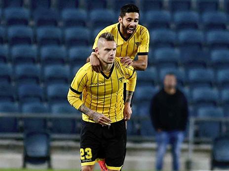 "למה הקהל מוחה? טוב שאני לא מבין את השירים" (צילום: אלן שיבר)