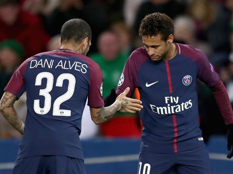 "מאושר בפ.ס.ז'". ניימאר עם דני אלבס (getty)