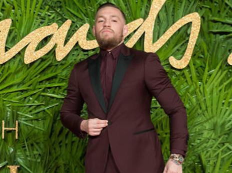 תמיכה בחבר או קידום קרב אפשרי שלו על החגורה? (getty)