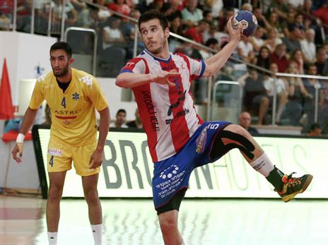 משחק גדול. סמולר (אלן שיבר)