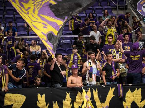 הקהל של חולון לא עשה חיים קלים לשמחון (מנהלת)