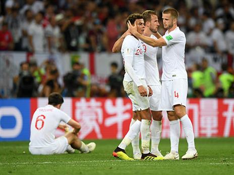 האנגלים מנסים לעכל את ההדחה (getty)