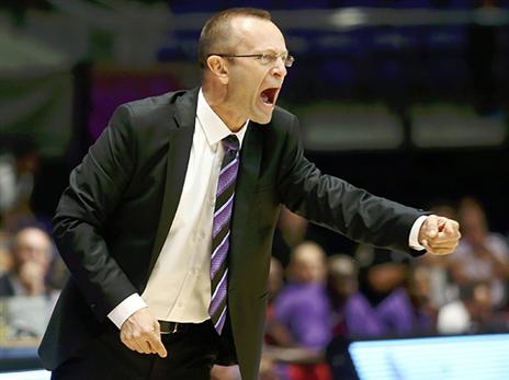 שמיר, מתחיל בבית מול יריבה מהמוקדמות (אלן שיבר)