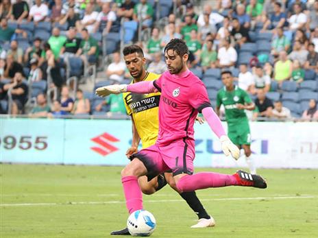 מי יהיה השוער הראשון? (יוסי שקל)