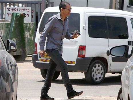 יש לו 24 שעות להגיב להצעה. טביב