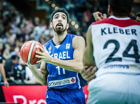 טימור, הערב הוא היה הקפטן (באדיבות פיב"א, האתר הרשמי)