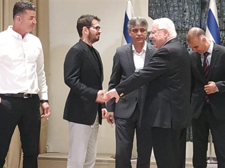 ריבלין מברך את חוגג בבית הנשיא