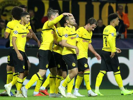 הצגה של הצהובים-שחורים (Christof Koepsel/Bongarts/Getty Images)