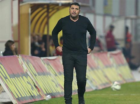 נשאר נאמן לעוזרו. נעים (יוסי שקל)