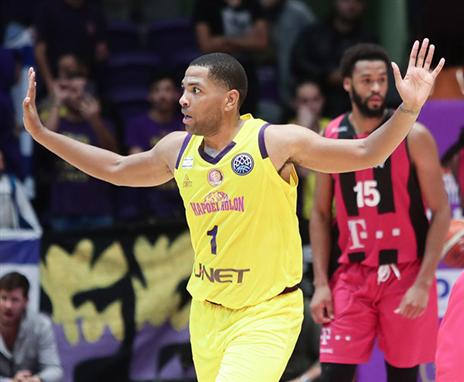 וואייט חוגג יופי של חזרה למגרשים (FIBA)