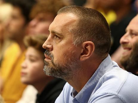 וויצ'יץ' ספג אש (אלן שיבר)