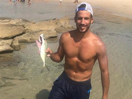 תחביב הילדות של ידין. דיג (מתוך חשבון האינסטגרם של ידין)