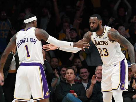 קלדוול-פופ עם לברון בימים יפים יותר (getty, Kevork Djansezian)