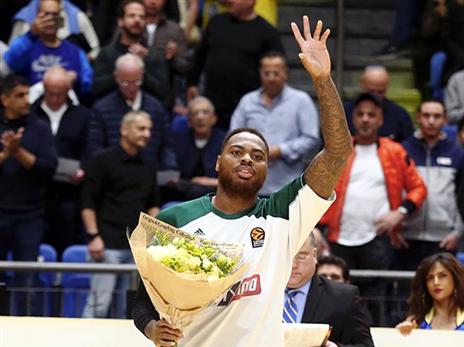 ההוקרה לדשון תומאס (אלן שיבר)