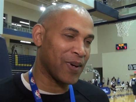 קנדי בקשר עם כולם מהתקופה בגליל