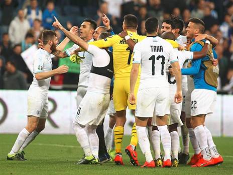 הנבחרת במגמת עלייה (צילום: אלן שיבר)